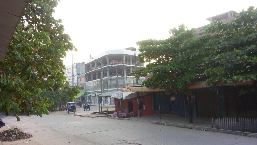 Hospedaje Independencia Pucallpa Exterior photo