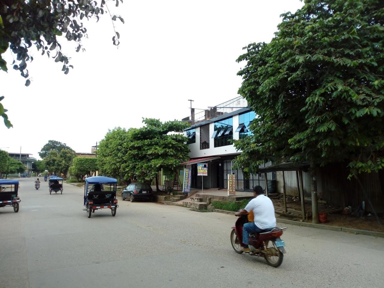 Hospedaje Independencia Pucallpa Exterior photo